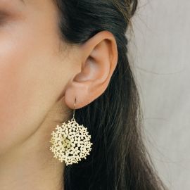 Boucles d'oreilles dorées Hortensia - RAS