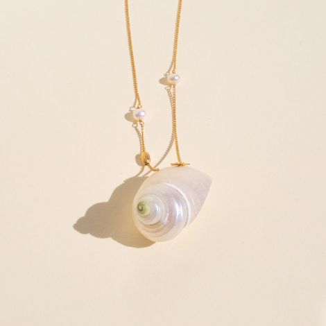 Pearly snail shell necklace