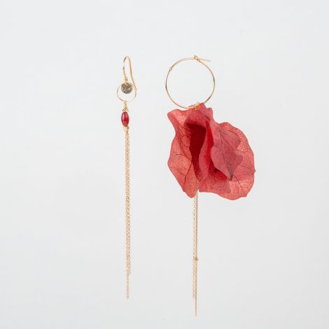 Asymmetrical "Intuitive" hoop earrings Red bougainvillea