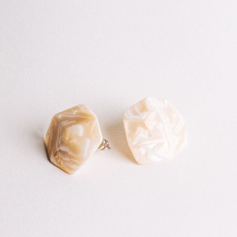 Sculpture studs in Ivory