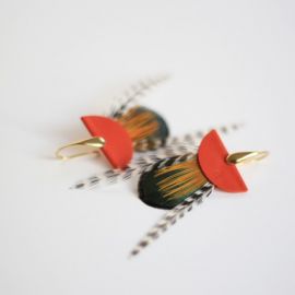 Orange NOMADES earrings with feather and leather - 