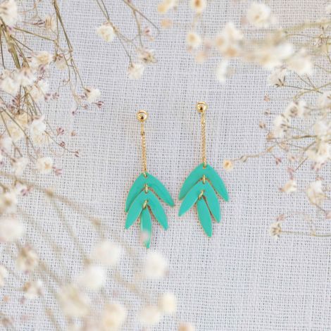 EXOTICA green leaf post earrings