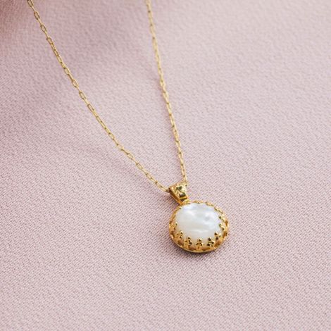 PRECIOSA necklace with white mother of pearl pendant