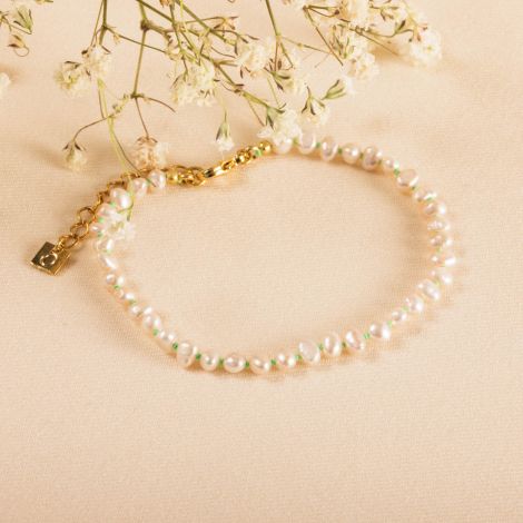 BOUNTY pearl bracelet with green knot