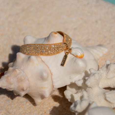 White shell twistband bracelet