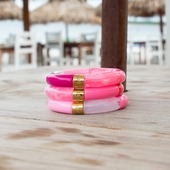 Un trio de bracelet Parabaya 100% pink 😍 💕#olivolga #parabaya #bracelet #pink #rose #bijoux #jewels #conceptstore #boutique #boutiquedemarques